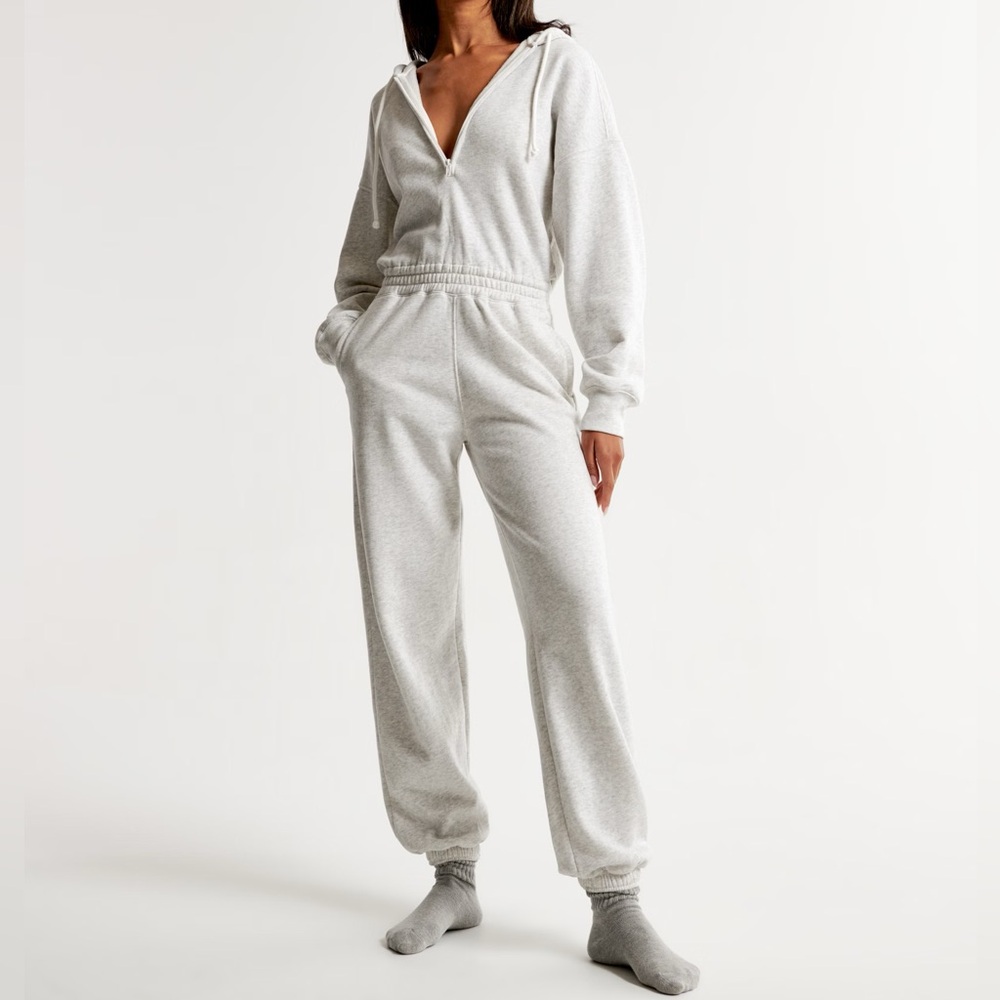 NWT Abercrombie & Fitch Fleece Jumpsuit Gray Zip Up Lounge Set